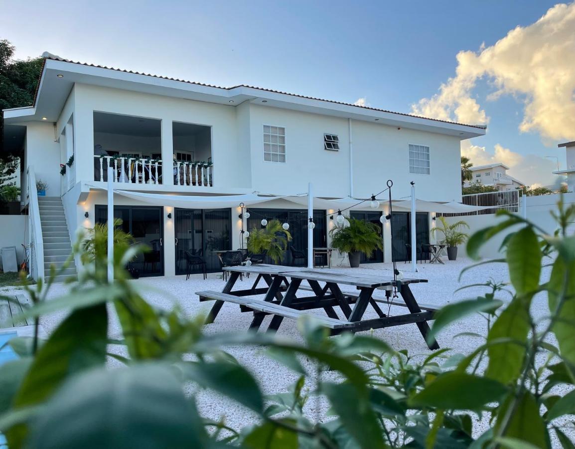 Indigo Apartments & Suites - 'Adults Only' Jan Thiel Esterno foto